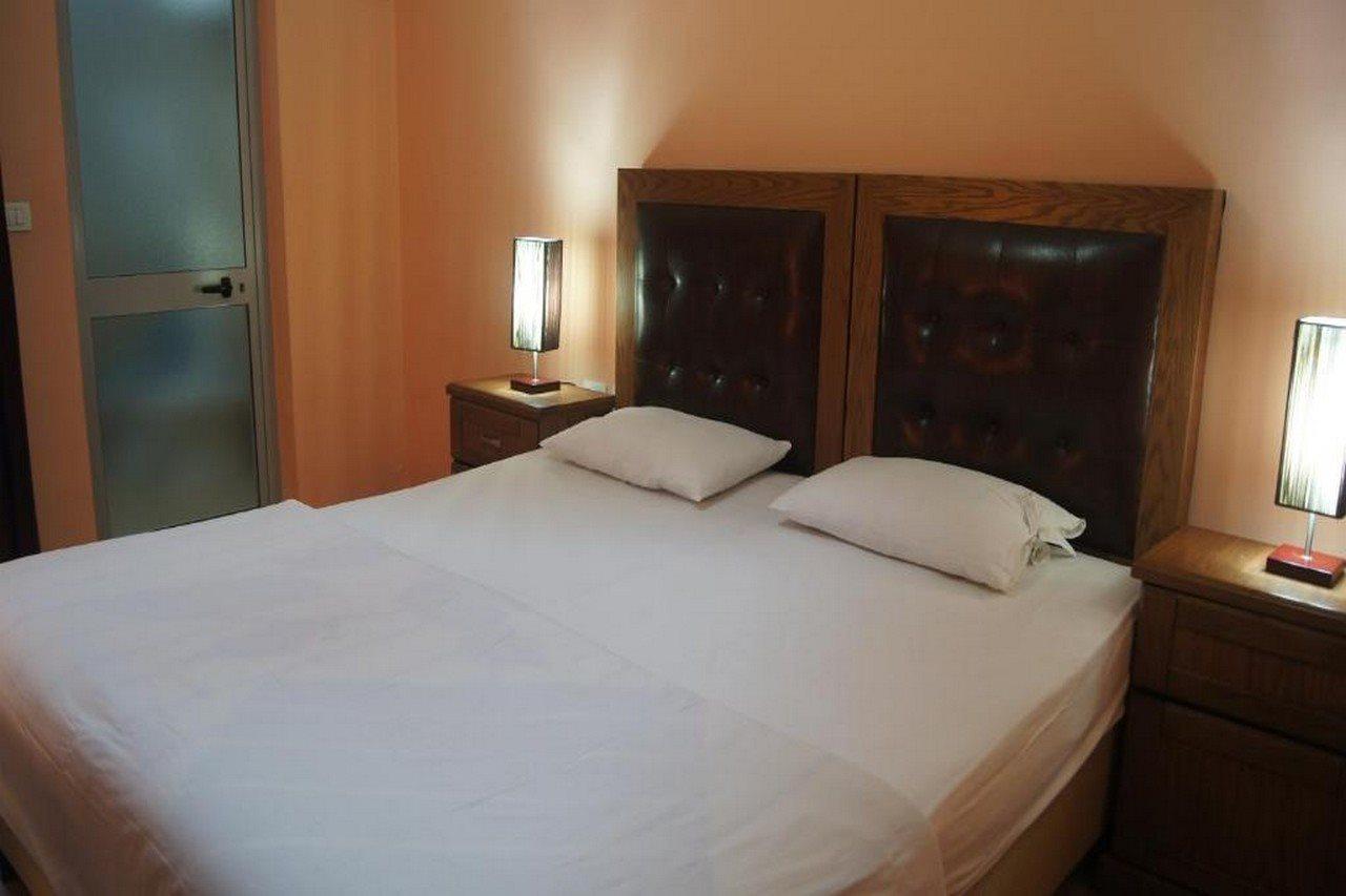 Bristol Hotel Tirana Zewnętrze zdjęcie
