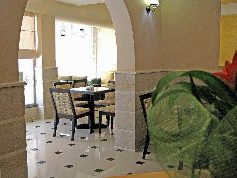 Bristol Hotel Tirana Zewnętrze zdjęcie