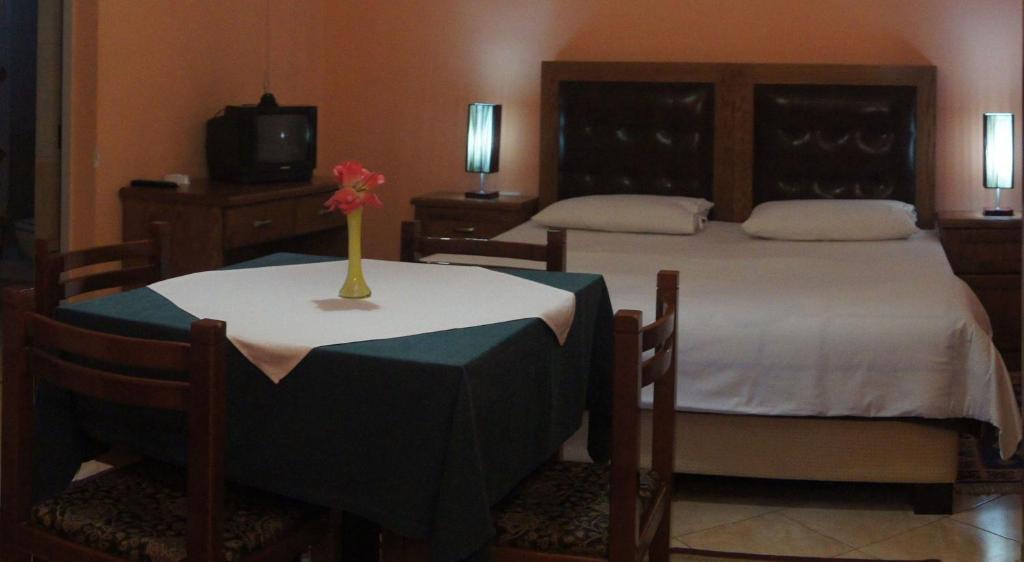 Bristol Hotel Tirana Pokój zdjęcie