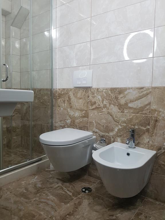 Bristol Hotel Tirana Zewnętrze zdjęcie